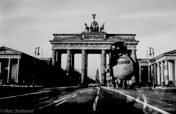 Berlin - contrastes - 1993 (épreuve argentique - Ilford FP4+) (15 sur 18)